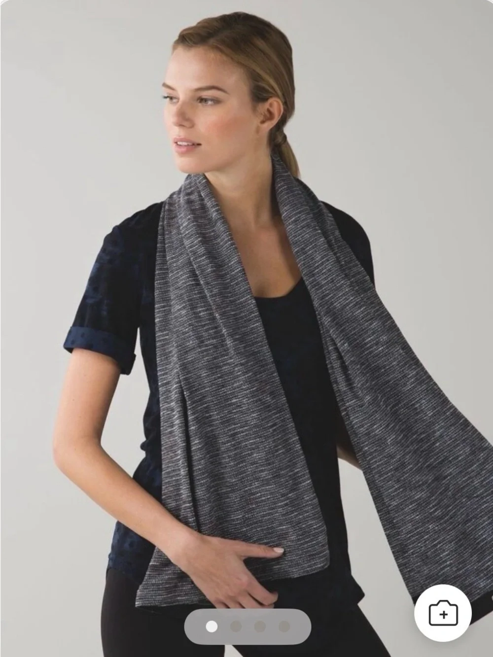 lululemon athletica Vyniyasa Snap Infinity Scarf Wrap